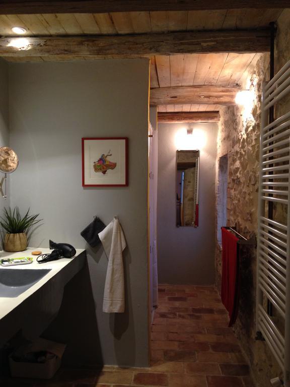 La Cle D'Ailleurs Bed & Breakfast Lamotte-du-Rhone Exterior photo