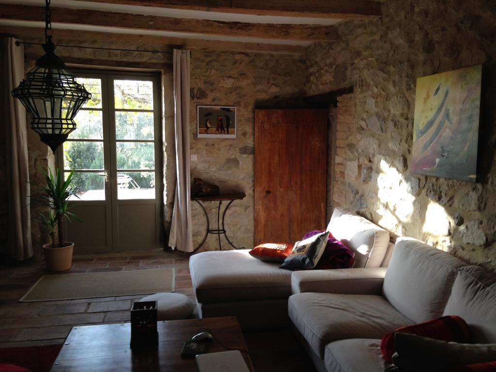 La Cle D'Ailleurs Bed & Breakfast Lamotte-du-Rhone Exterior photo