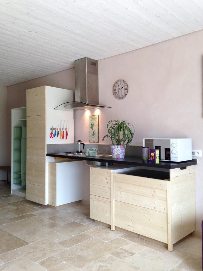 La Cle D'Ailleurs Bed & Breakfast Lamotte-du-Rhone Exterior photo
